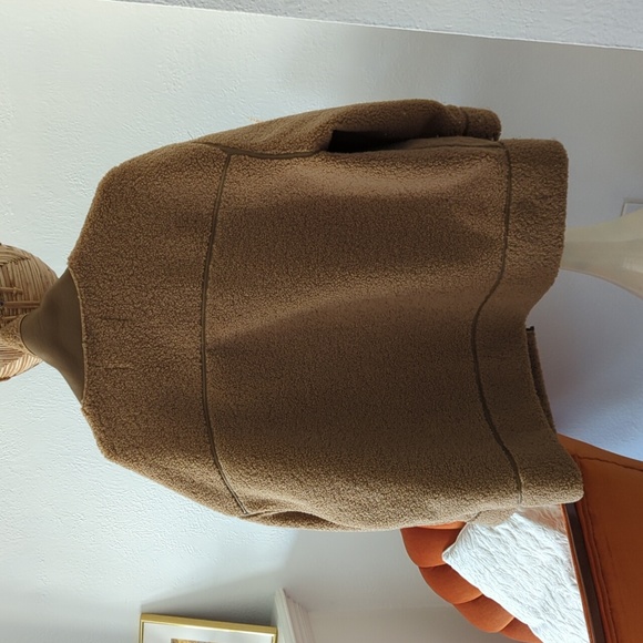 Sherpa Jacket - Picture 3 of 3